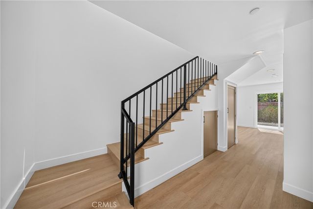 2937 10th, Los Angeles, CA 90018
