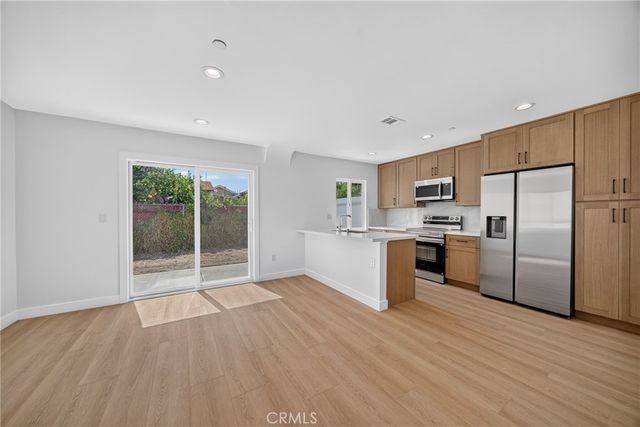 2937 10th, Los Angeles, CA 90018