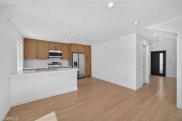 2937 10th, Los Angeles, CA 90018