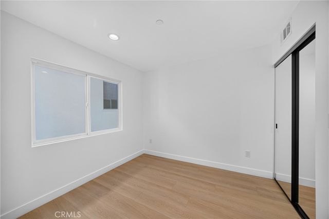 2937 10th, Los Angeles, CA 90018