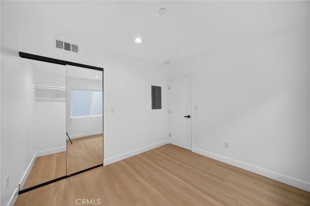 2937 10th, Los Angeles, CA 90018