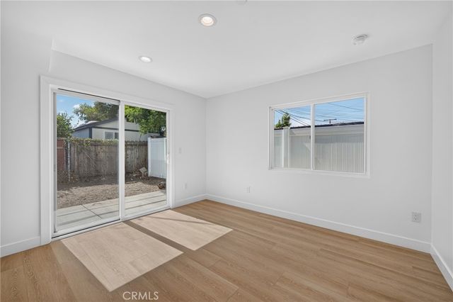 2937 10th, Los Angeles, CA 90018