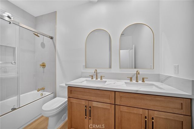2937 10th, Los Angeles, CA 90018