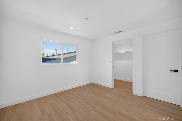 2937 10th, Los Angeles, CA 90018