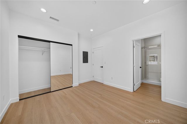 2937 10th, Los Angeles, CA 90018