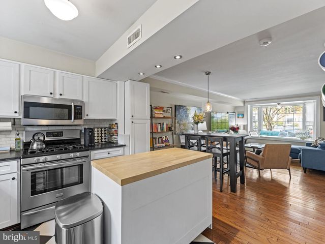 3812 KELLER AVE, Alexandria, VA 22302
