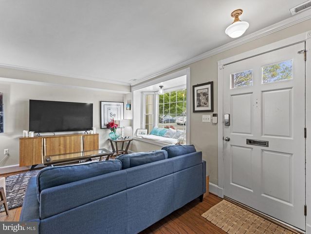3812 KELLER AVE, Alexandria, VA 22302