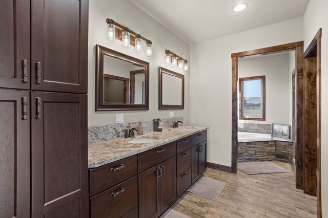 5616 S Dorset Rd, Spokane, WA 99224