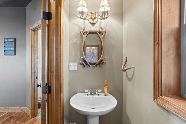 5616 S Dorset Rd, Spokane, WA 99224