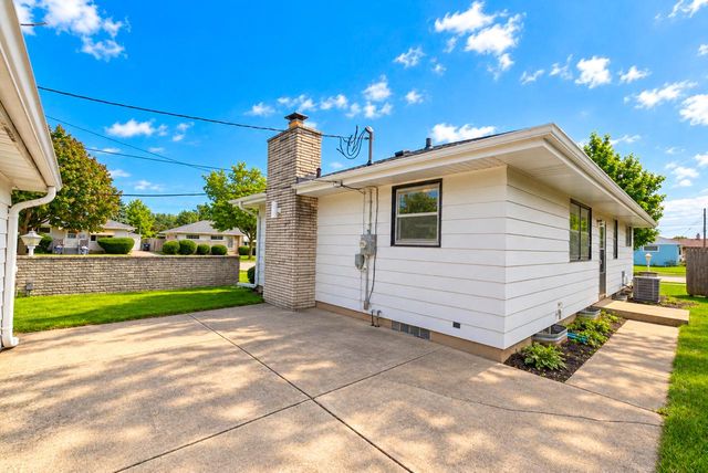 6105 S Swift AVENUE, Cudahy, WI 53110