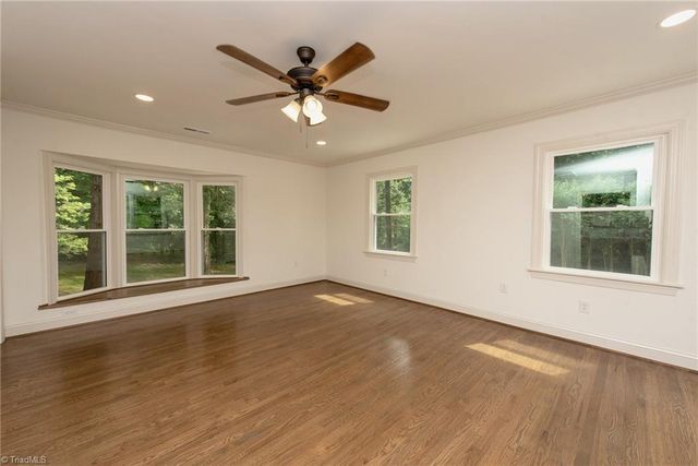 3035 Walnut Avenue, Winston-salem, NC 27106
