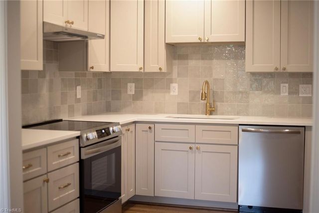 3035 Walnut Avenue, Winston-salem, NC 27106