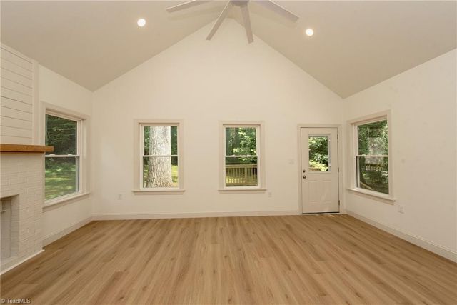 3035 Walnut Avenue, Winston-salem, NC 27106