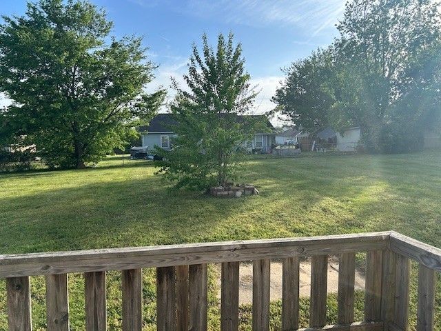 924 Linda Dr, Oak Grove, KY 42262