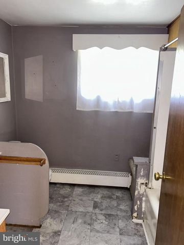 35142 LEESBURG PIKE, Round Hill, VA 20141