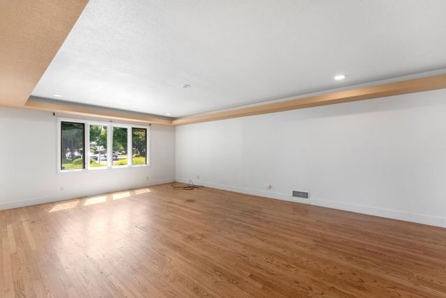 2704 Westchester Lane, Modesto, CA 95350