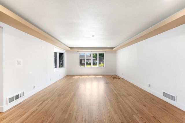 2704 Westchester Lane, Modesto, CA 95350