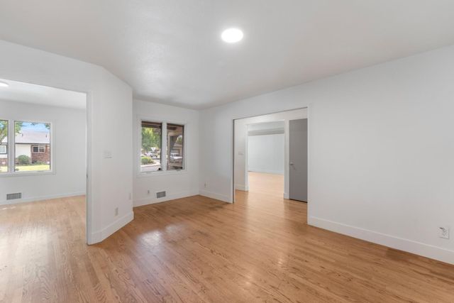 2704 Westchester Lane, Modesto, CA 95350