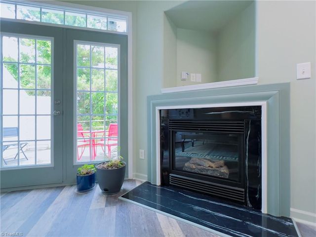 5811 Fox Point Circle, Winston-salem, NC 27104
