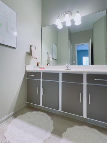 5811 Fox Point Circle, Winston-salem, NC 27104