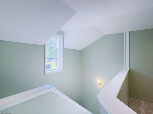 5811 Fox Point Circle, Winston-salem, NC 27104