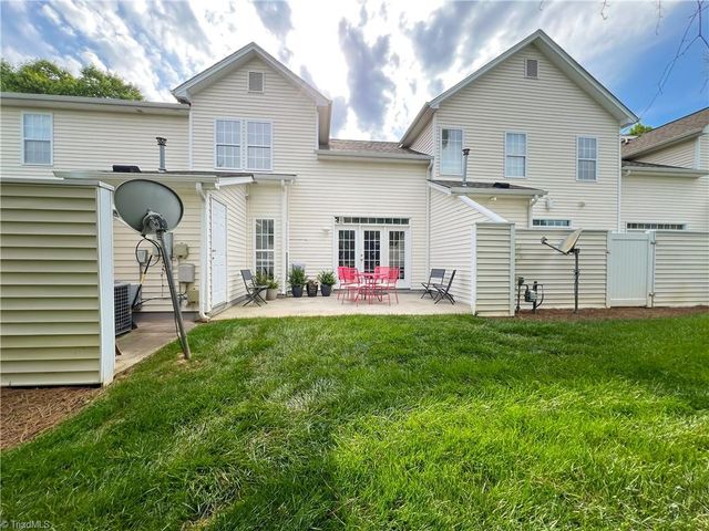 5811 Fox Point Circle, Winston-salem, NC 27104