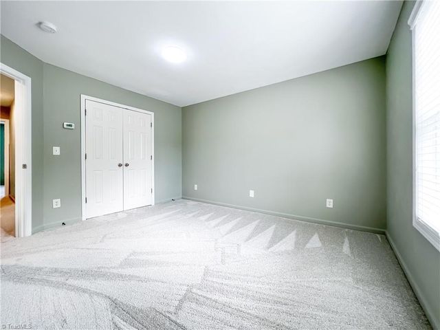 5811 Fox Point Circle, Winston-salem, NC 27104