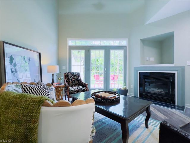 5811 Fox Point Circle, Winston-salem, NC 27104