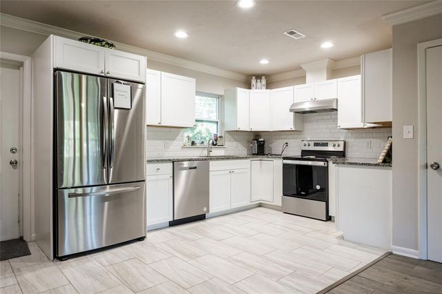 2831 NE 15TH STREET, Gainesville, FL 32609