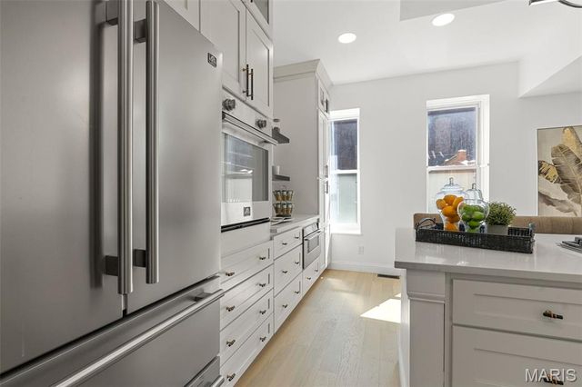 5164 Waterman Boulevard, St Louis, MO 63108