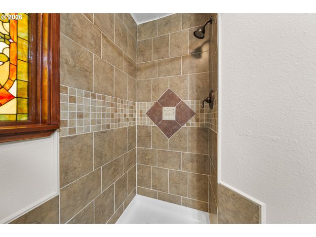 501 Ne BROADWAY St, Myrtle Creek, OR 97457