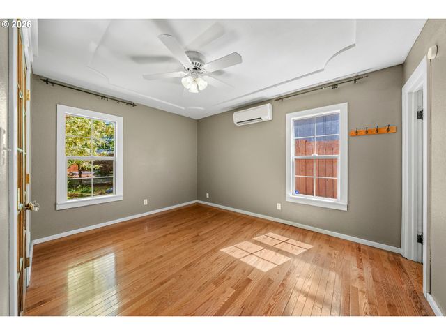 501 Ne BROADWAY St, Myrtle Creek, OR 97457