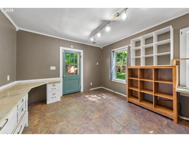 501 Ne BROADWAY St, Myrtle Creek, OR 97457