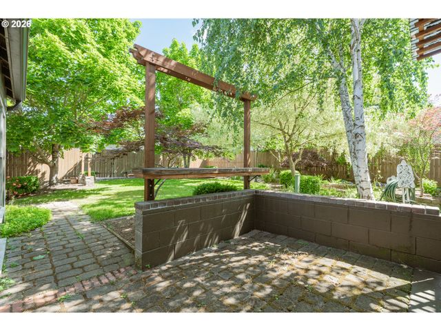 501 Ne BROADWAY St, Myrtle Creek, OR 97457