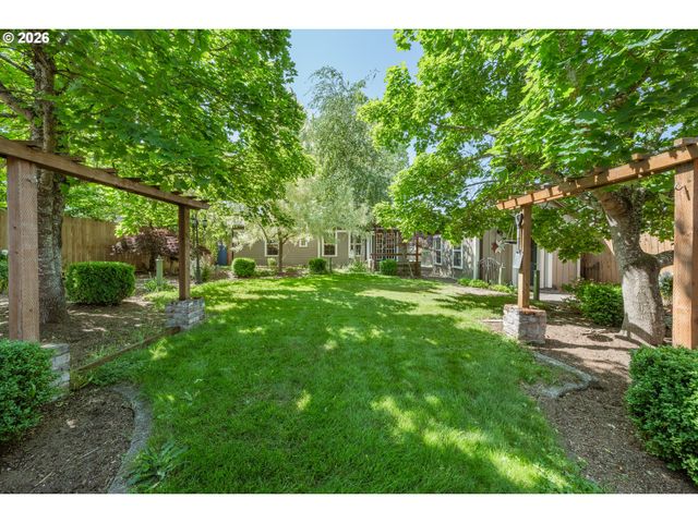 501 Ne BROADWAY St, Myrtle Creek, OR 97457