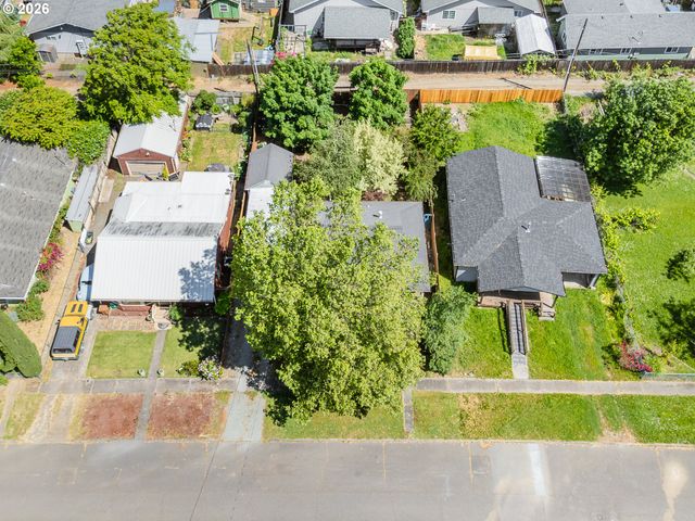 501 Ne BROADWAY St, Myrtle Creek, OR 97457
