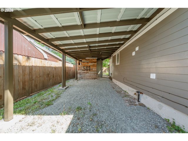 501 Ne BROADWAY St, Myrtle Creek, OR 97457