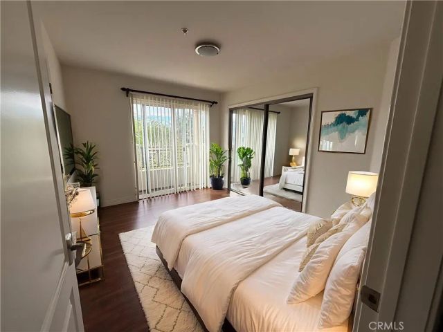 4904 Laurel Canyon 101, Valley Village, CA 91607