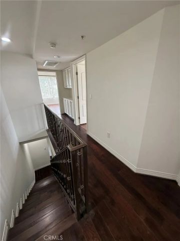 4904 Laurel Canyon 101, Valley Village, CA 91607