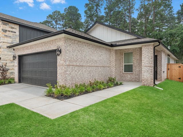 1749 Succotash Oak Court, Conroe, TX 77304