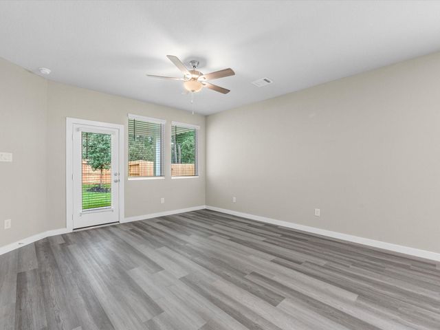 1749 Succotash Oak Court, Conroe, TX 77304