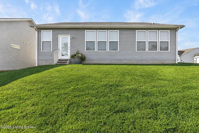 3800 Misty Grove Ct, La Grange, KY 40031