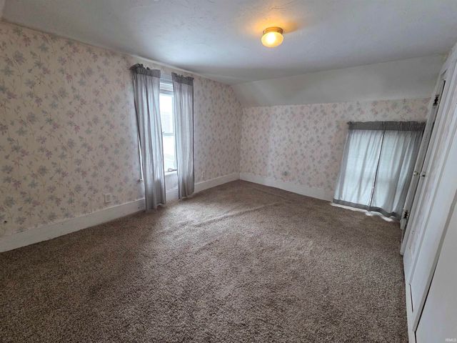 114 E Tulley Street, Churubusco, IN 46723