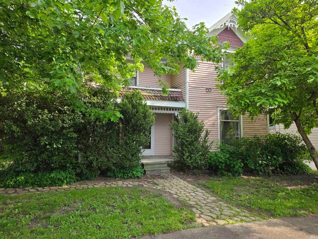 114 E Tulley Street, Churubusco, IN 46723