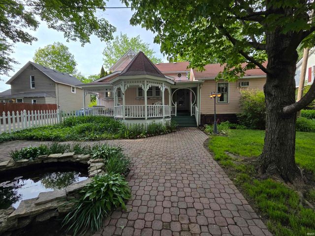 114 E Tulley Street, Churubusco, IN 46723