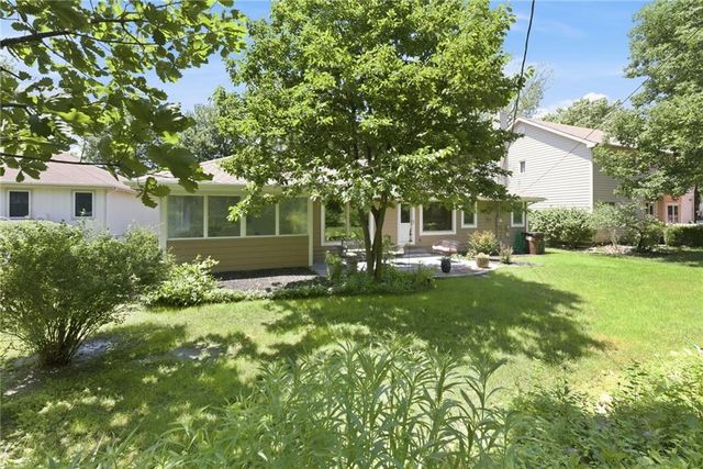 904 Joseph Drive, Lawrence, KS 66049