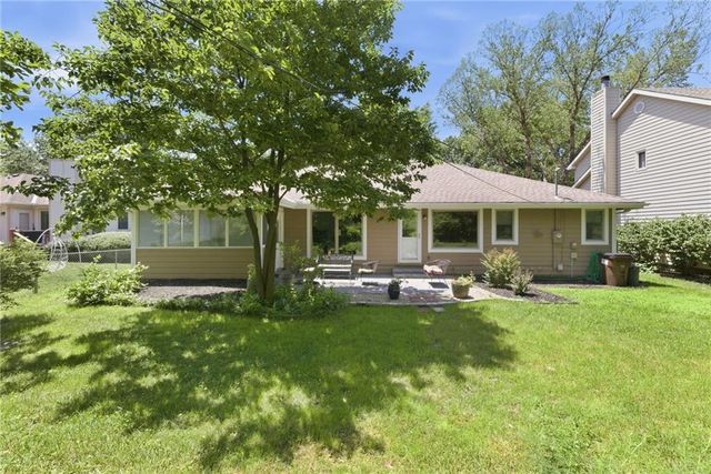 904 Joseph Drive, Lawrence, KS 66049