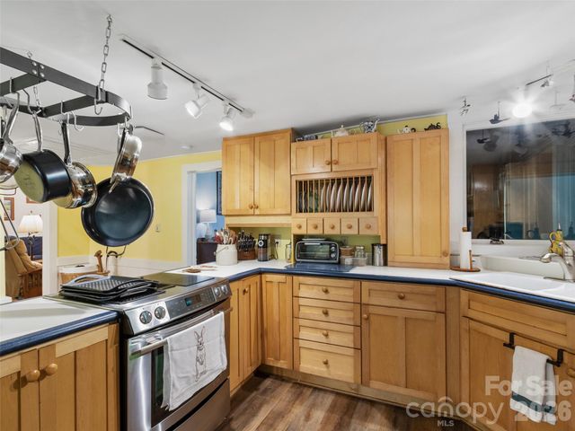 11820 State Highway 197 None S, Burnsville, NC 28714