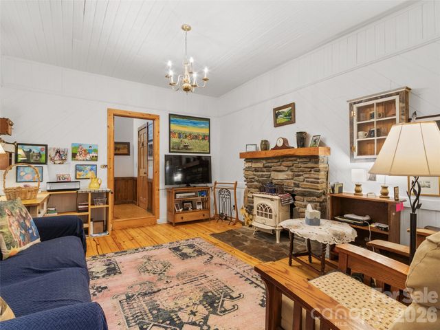 11820 State Highway 197 None S, Burnsville, NC 28714