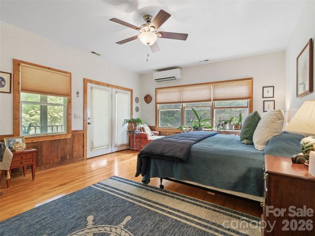 11820 State Highway 197 None S, Burnsville, NC 28714